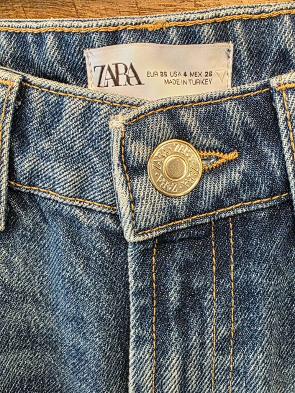 Zara Mid-Rise Turn Up Wide Leg Denim BNWT - Picture 5 of 6